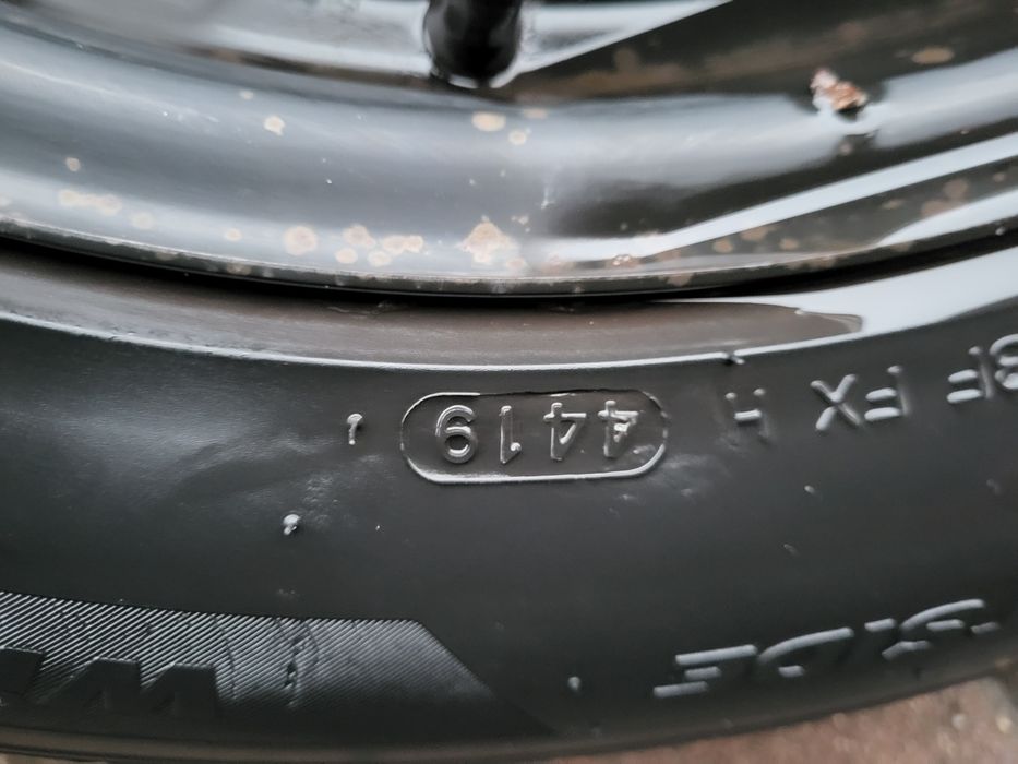 Felgi stalowe 5x108 z oponami 235/55R17 zima