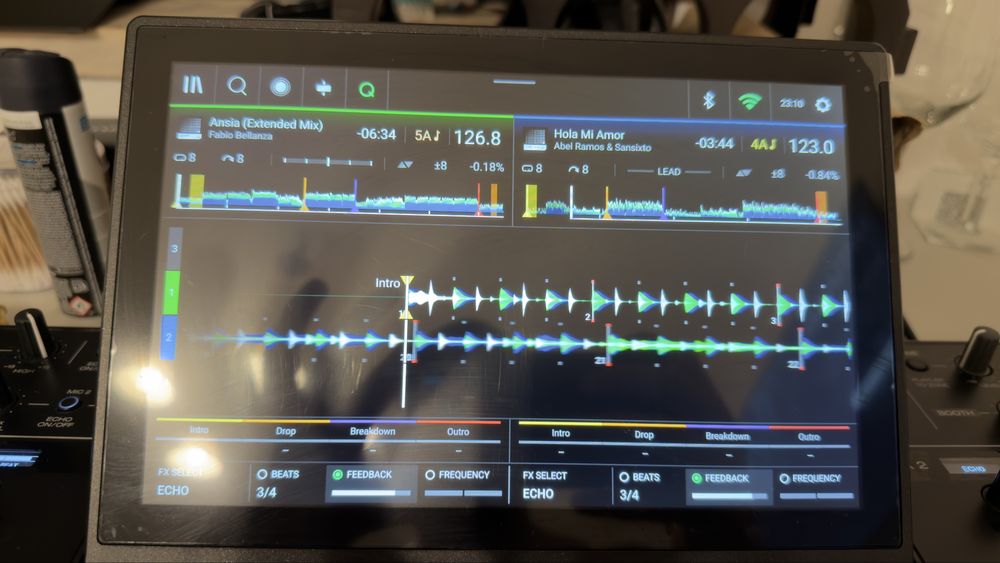 Denon DJ PRIME 4+ Controlador de DJ Pro All-in-One e Ecrã Touch