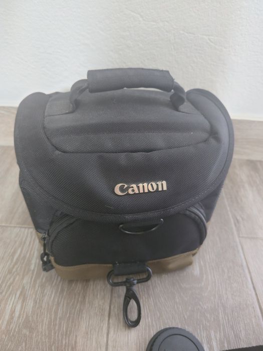 Máquina Fotográfica CANON EOS 1300D + lente 18-55