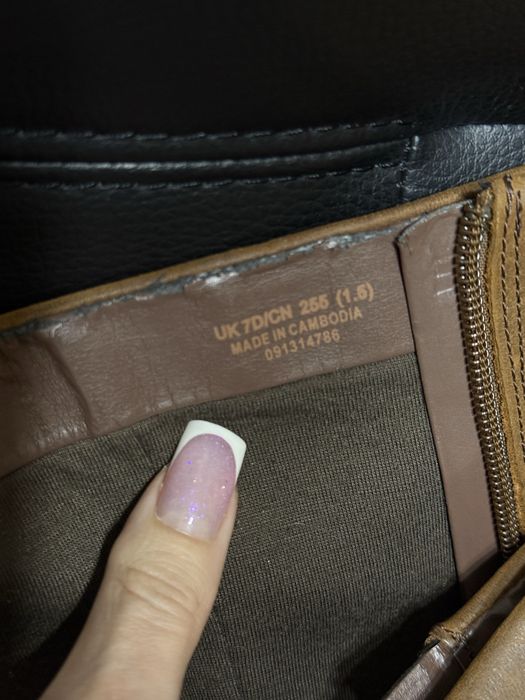 Чоботи шкіряні Clarks