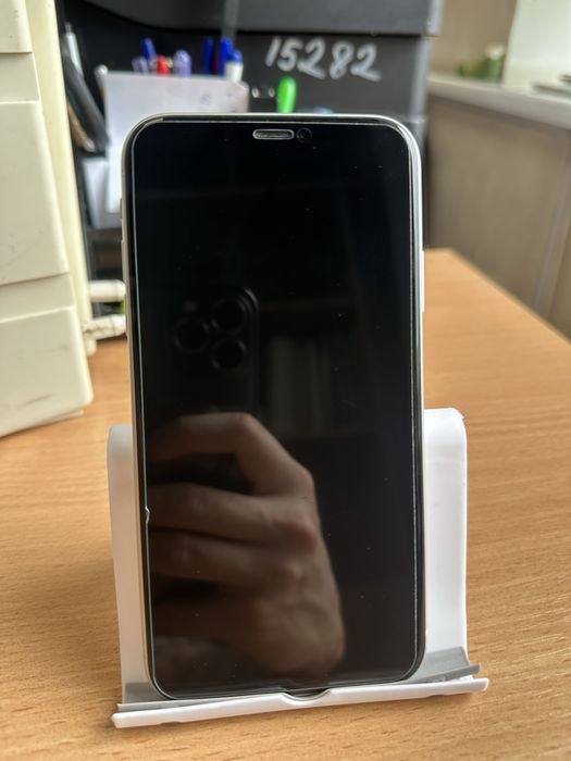 iPhone XR 64 GB White