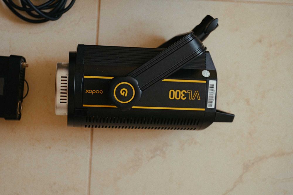 Постійне студійне світло Godox VL 300 5600, 300W