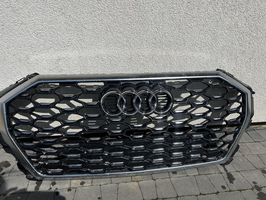Grill chrom typu audi q3 83A.