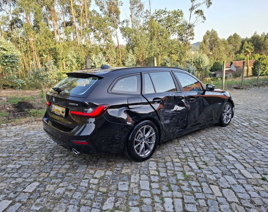 BMW 320e Drive Touring Híbrido Gasolina Plug-In (204CV) de 2022