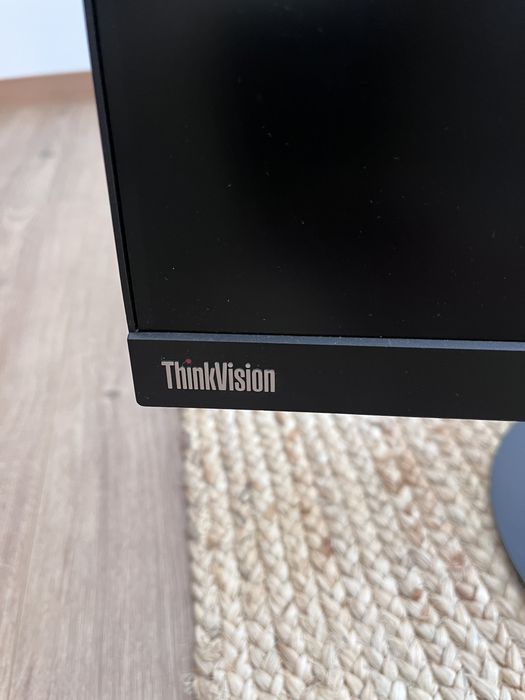 Monitor Lenovo 24" T24i-10