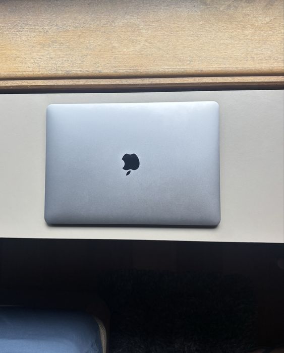 Macbook Air Intel i3, 8GB 256GB - 2020 (Com CAIXA ORIGINAL)