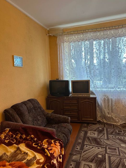 Оренда кімнати в гуртожитку