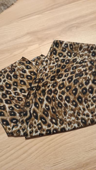 Delikatna apaszka Ala szalik