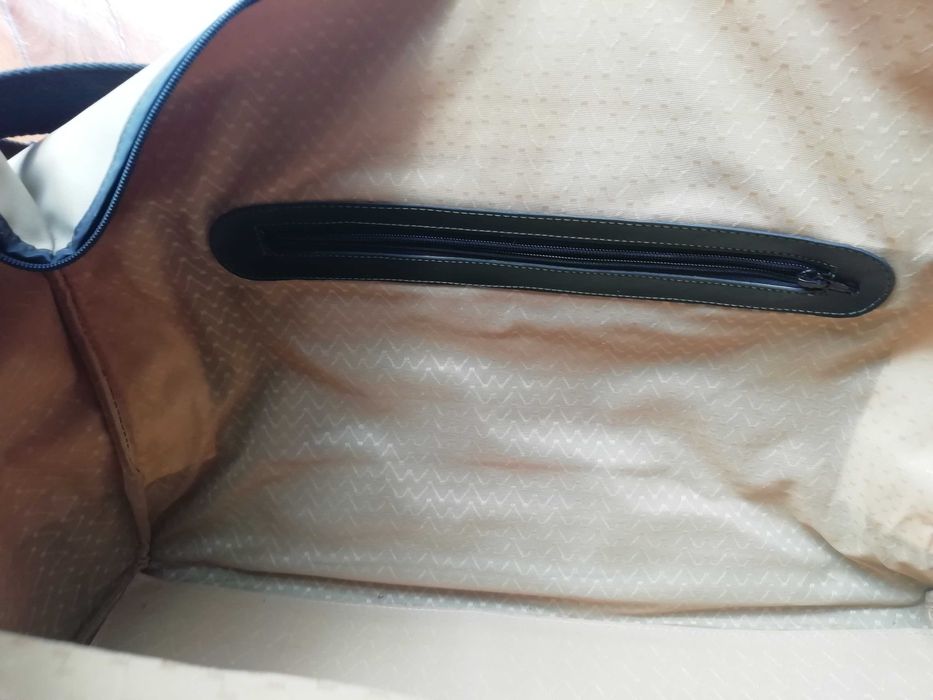 Saco ou mala de viagem da prestigiada marca Francor