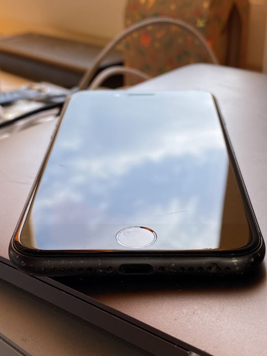 IPhone 8 64gb як другий телефон без sim, акб 85