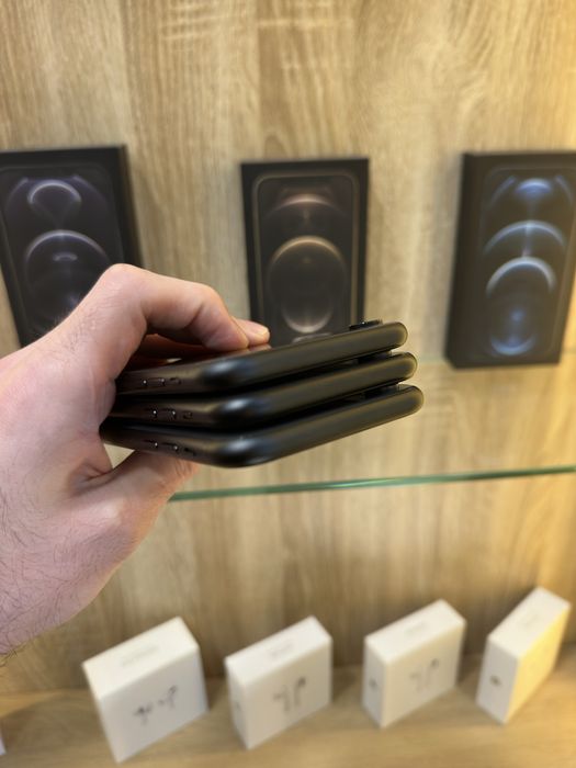 Оптовий продаж iPhone XR | Оригінал Apple | Б/У | Різні кольори