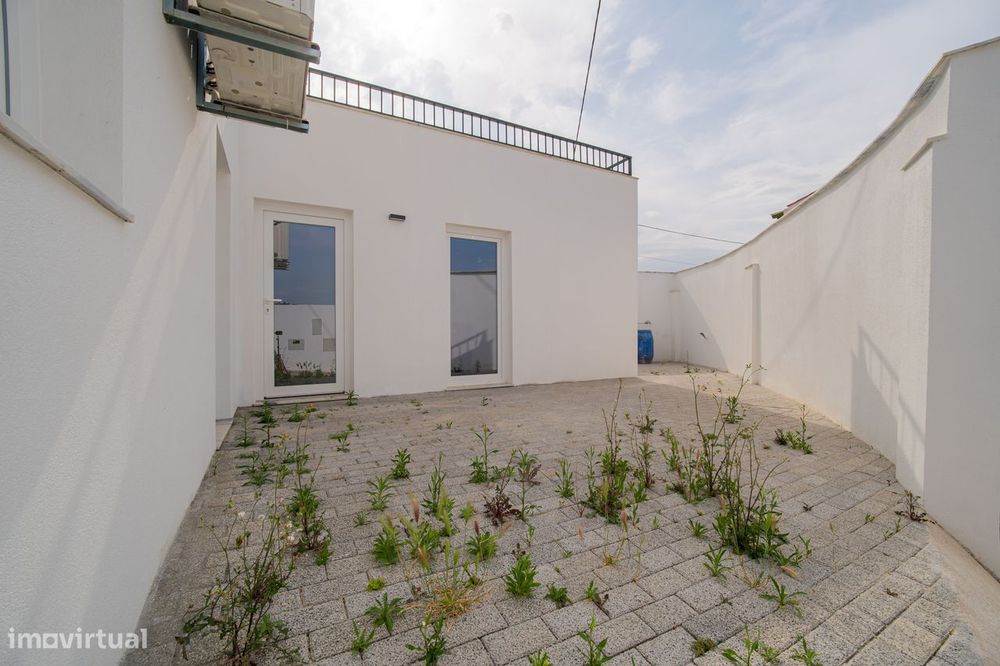 Moradia Isolada com três quartos.