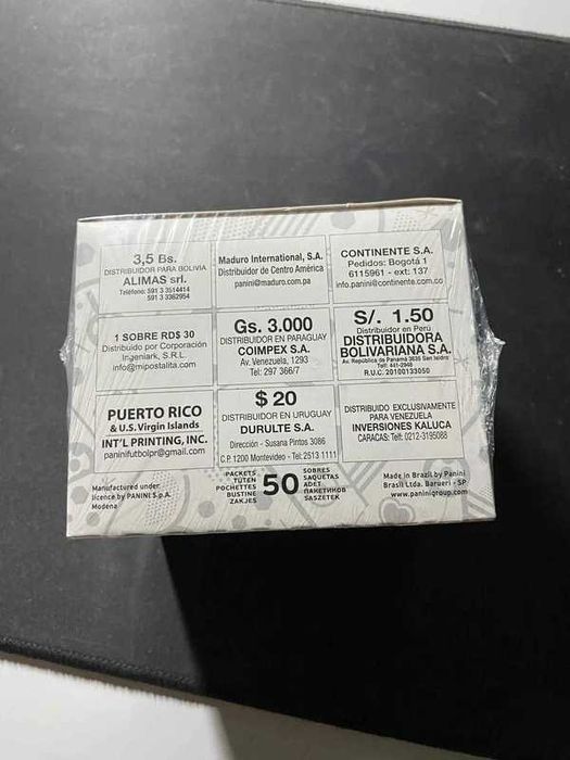 Box z naklejkami panini Euro 2016