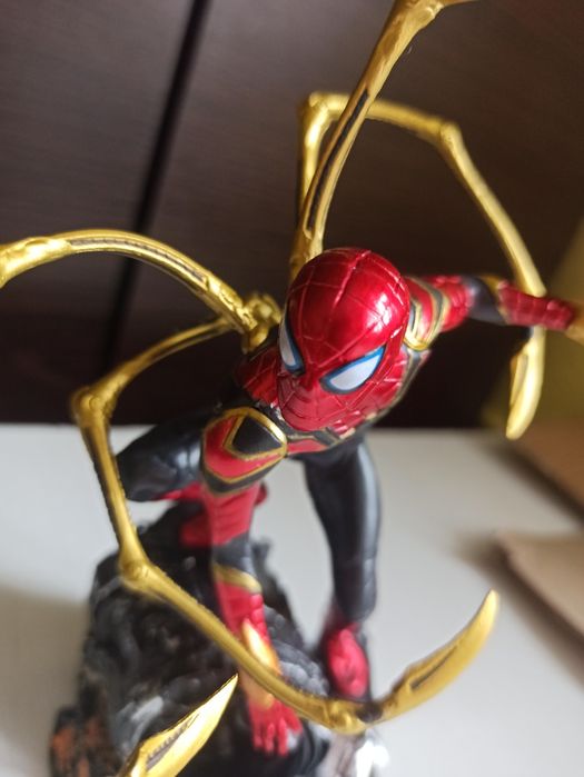 Фігурка колекційна Avengers Людина Павук фігурка Spider man 20 см