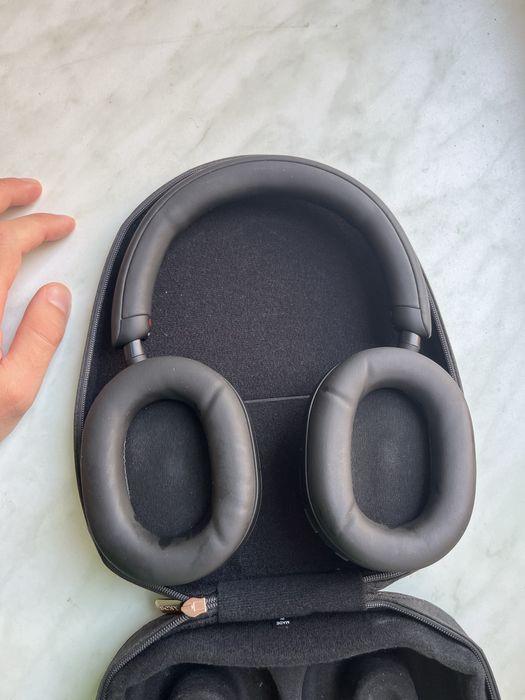 Навушники Sony WH-1000XM5