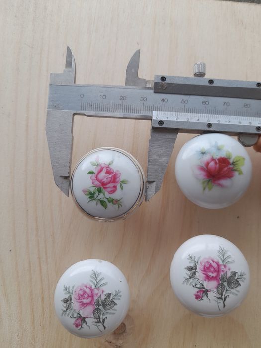 Ceramic Knobs446796835775457283