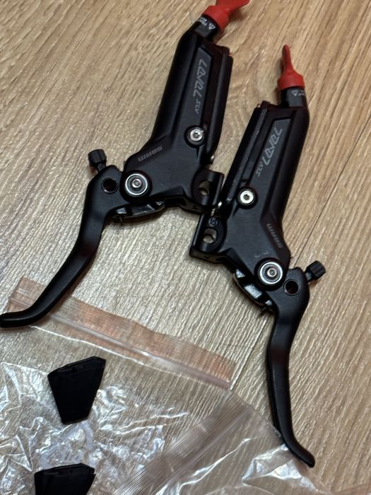 hamulce, SRAM Disc Brake Level Silver Stealth | 2-ttoczkowy