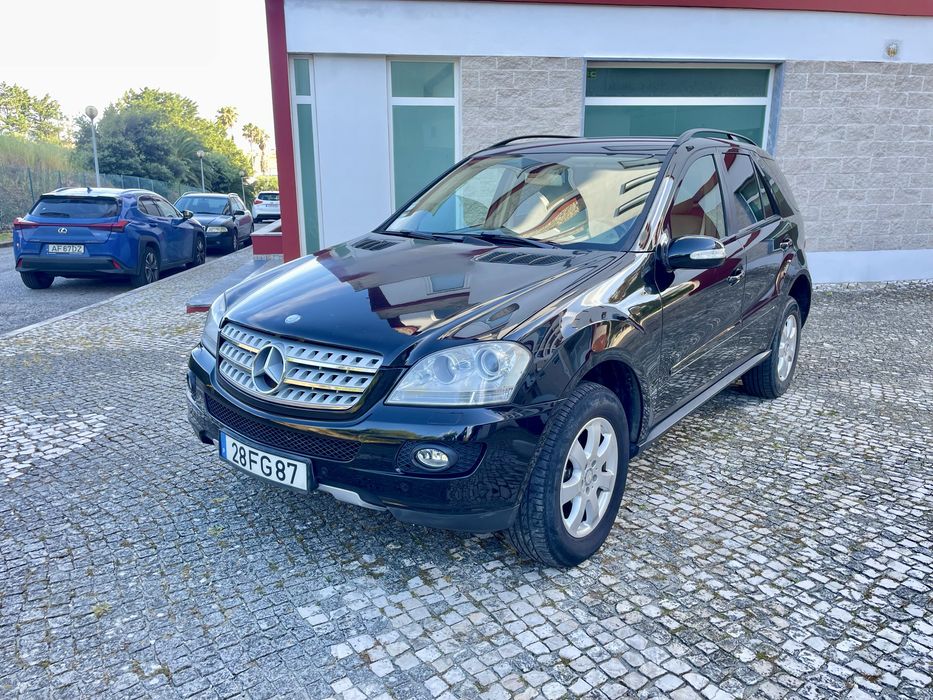 Mercedes-Benz ML 320 CDI 3.0 V6 Conforto & Potência