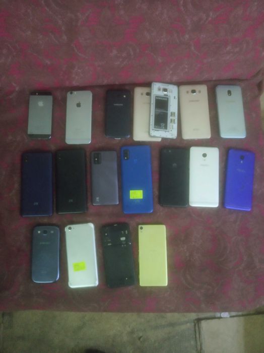 телефоны одним лот 39 шт за ВСЕ+12 защитный стекол на IPhone 12 mini