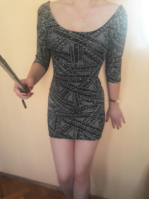 Mala czarna we wzory S 36