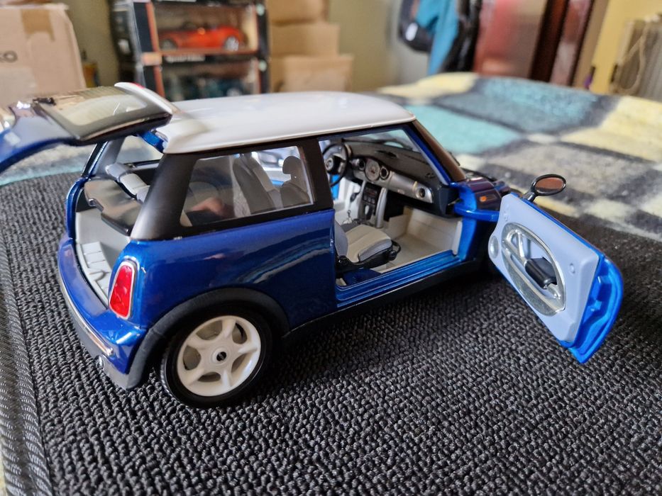 Mini cooper s bburago 1/18