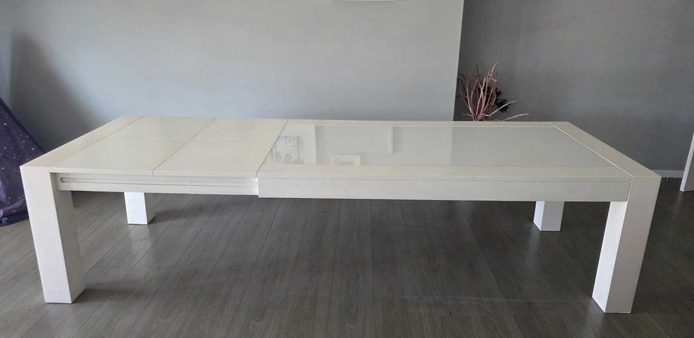 Mesa de Jantar Lacada Branca extensivel