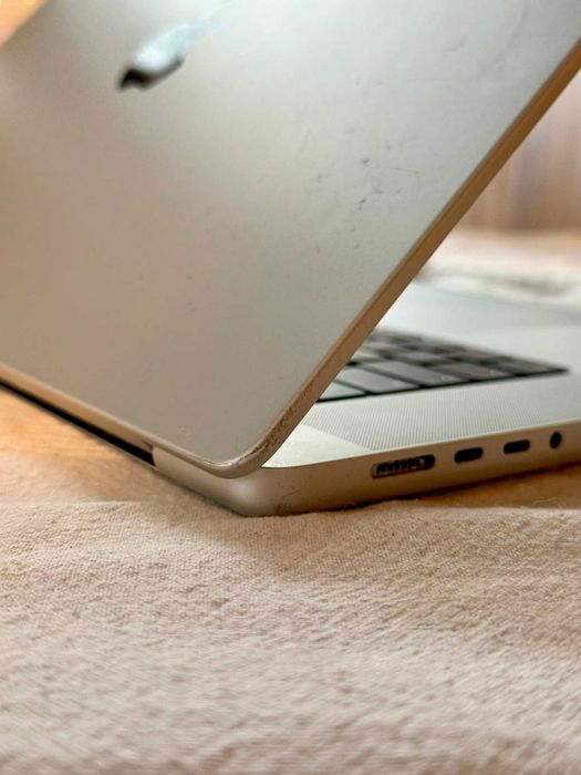 Apple MacBook Pro 16" 2023 M2 Pro 32GB 1TB SSD A2780
