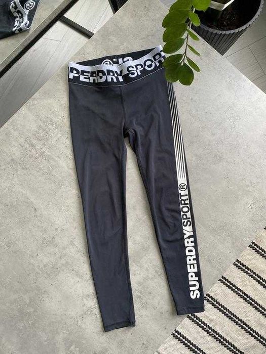 Спортивные лосины superdry
Спортивные лосины superdry