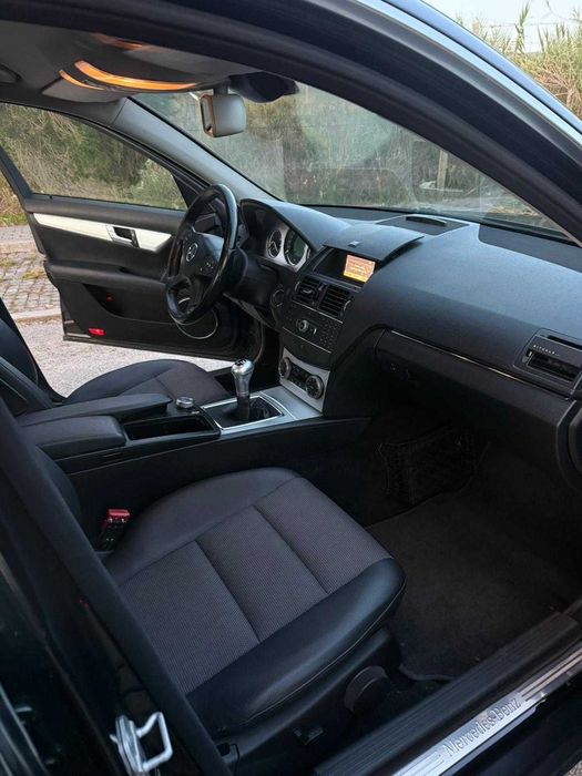 Mercedes-Benz C220 CDI Avantgarde (W204) Nacional