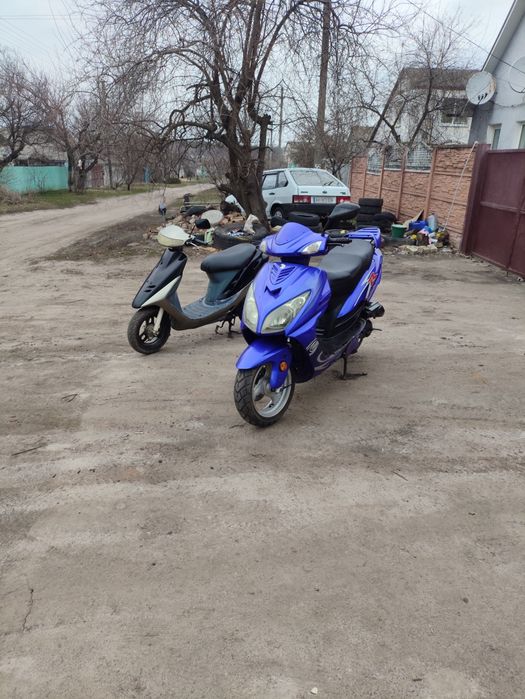 Хороший, економний скутер