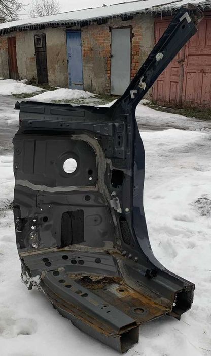 Стійка кузова передня права тойота венза 2021 рік