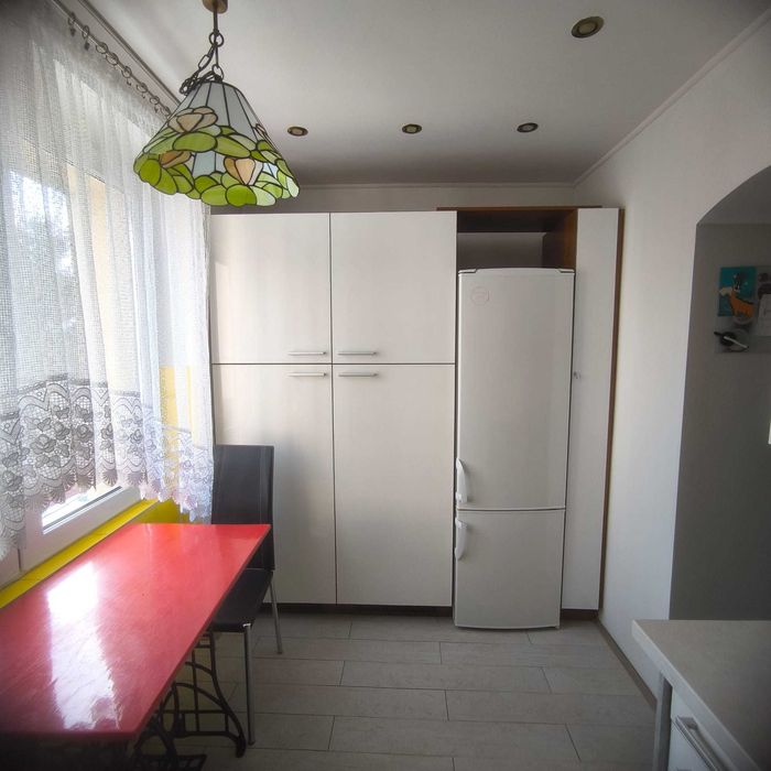 Mieszkanie 51 m² 2 pokoje, kuchnia, balkon, blisko UM