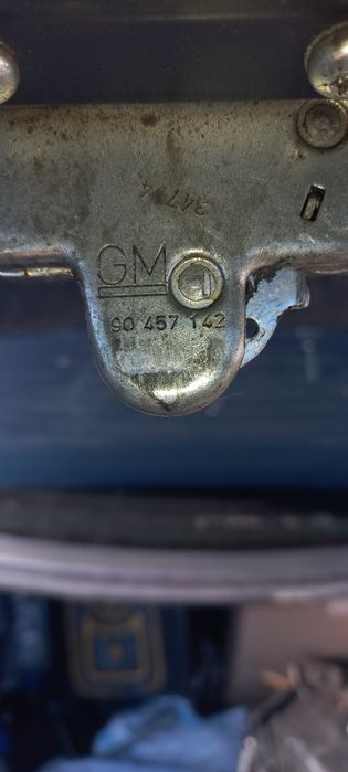 Трос капота Renault Laguna