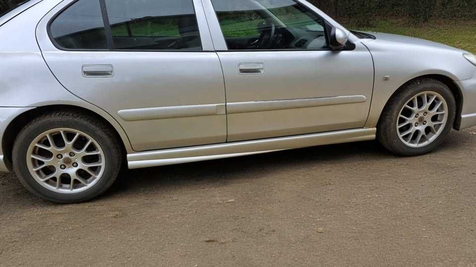 Jantes MG ZR 6.5x16” 4X100 + Pneus 205/50 R16 praticamente novos