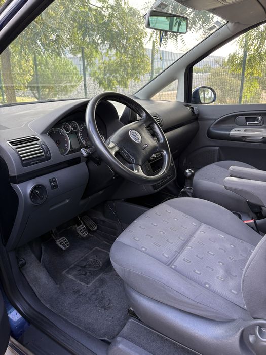 VW Sharan 1.9 TDI (115cv) – 7 lugares – 2005