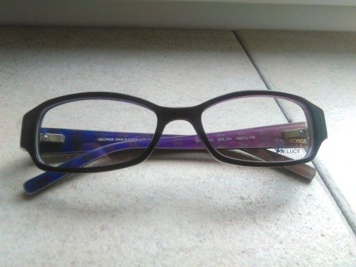 gina&lucy oprawki teaseeng 001