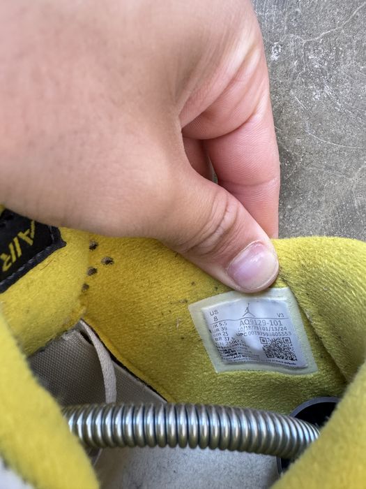 Jordan 4 White and yellow