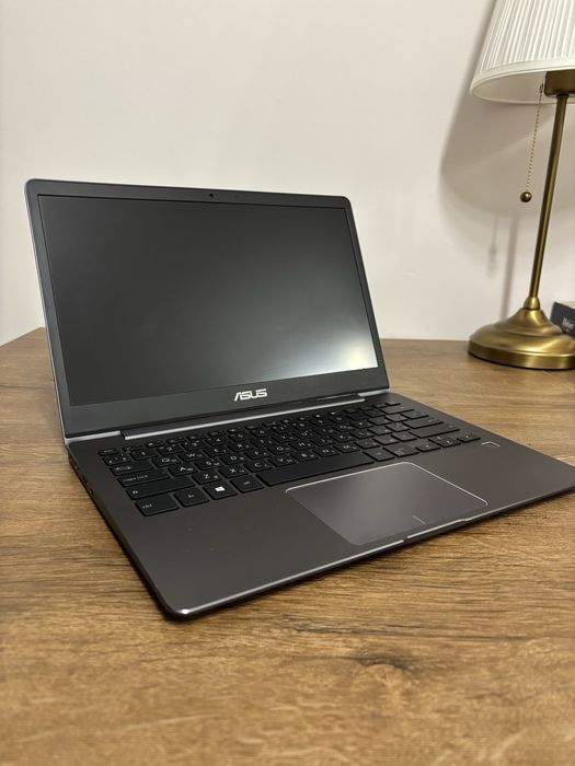 Asus ZenBook 13 UX331FN | i5 | 8GB RAM | 512 SSD | MX150 | Windows 11