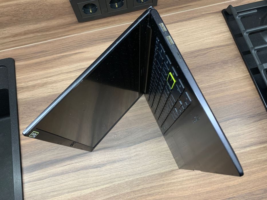 Ноутбук ASUS VivoBook 14 | i3 11th Gen | 8GB RAM | + SSD Samsung 250GB