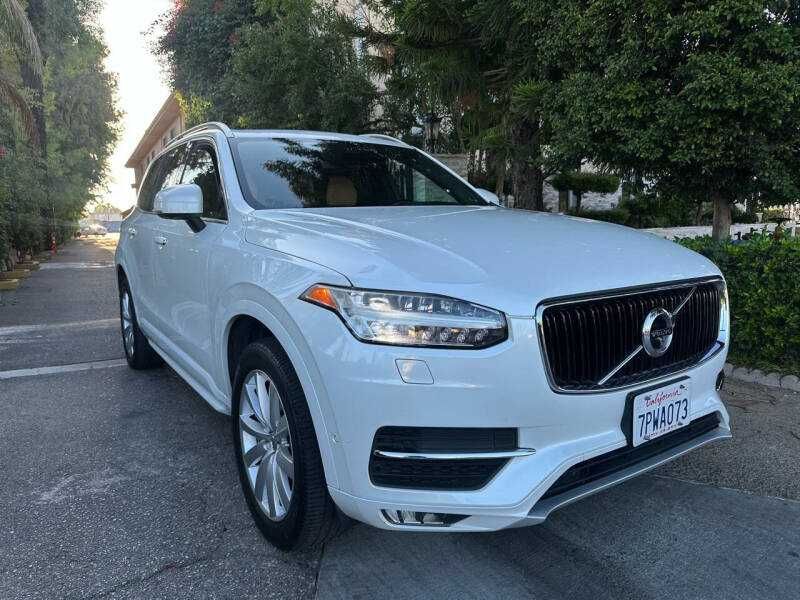 2017 Volvo XC90 Momentum