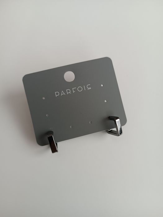 Szare grafitowe małe kwadratowe kolczyki