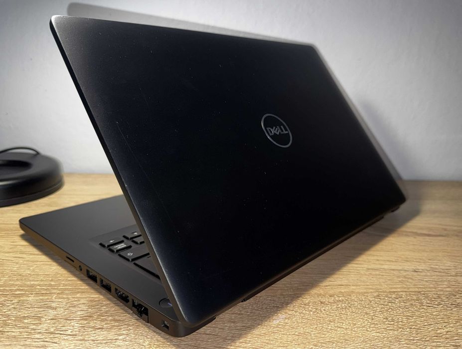 Dell Latitude 5400 Core I5-8265U  8GB / 256 GB Czarny WIN 11
