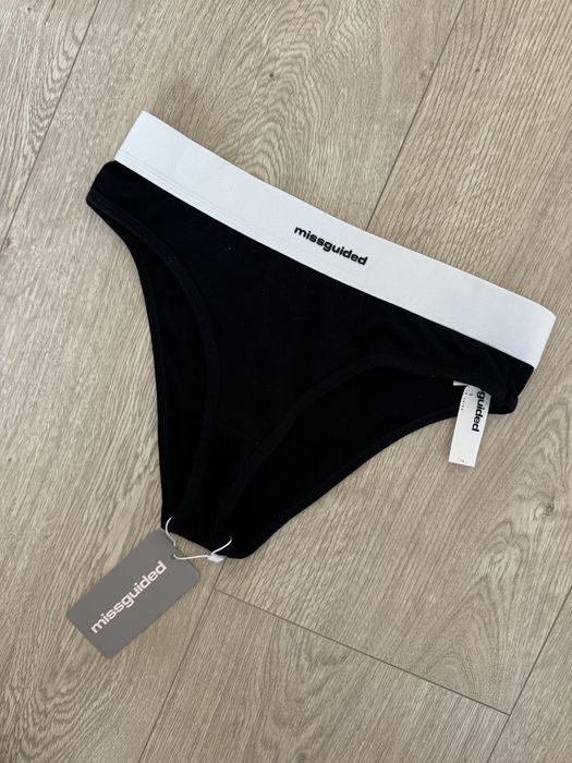 czarne majtki stringi missguided S damskie