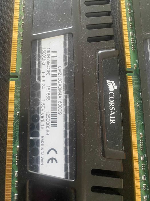 Pamięć RAM Corsair 2X4 DDR3