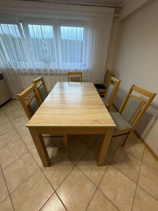 Stół Dab Sonoma z krzesłami