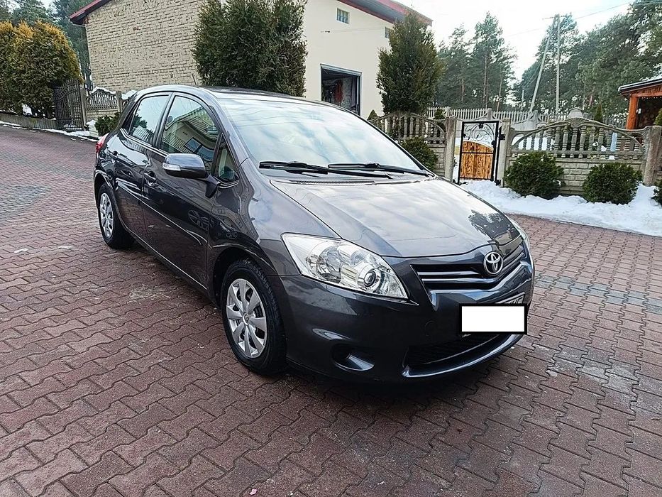 Toyota Auris Salon polska LIFT 1wl 171 tys przebiegu 1.4pb