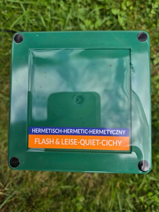 Odstraszacz hermetyczny na Kuny, Nornice, Myszy i Szczury STRONG Wbijany 4-Stronny