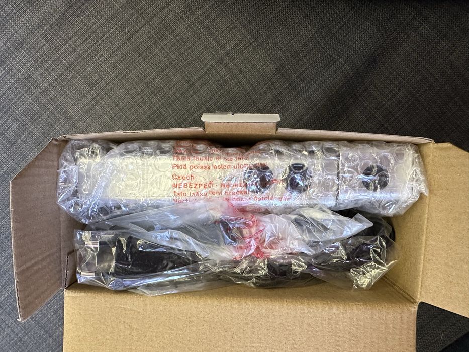 Soundmaster Radio Alarm Clock with Projector64409204130945123