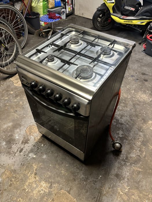 Kuchenka gazowo-elektryczna Indesit 50 cm – Inox + wąż z reduktorem