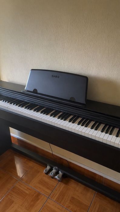 Casio PX-770 BK Privia NOVO